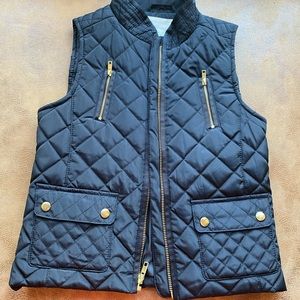 Black puffer vest!
